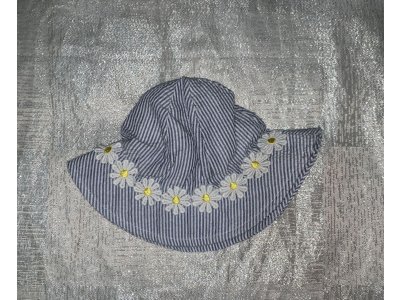 Klobouk Primark vel.56