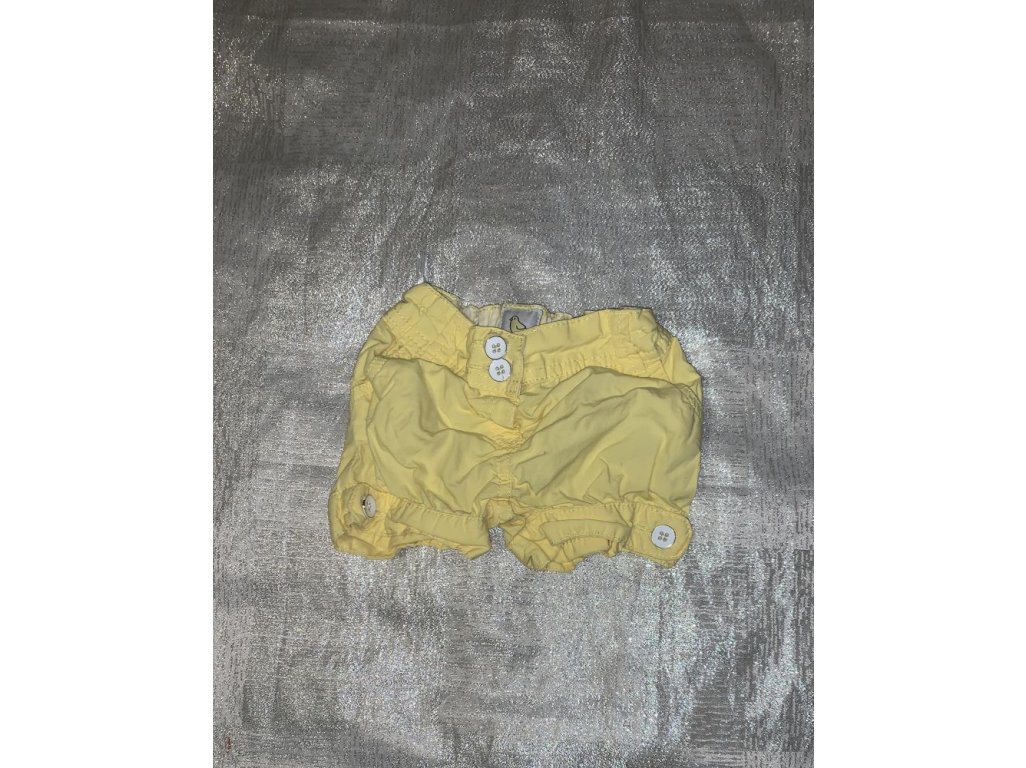 Kraťasy C&A  vel. 68