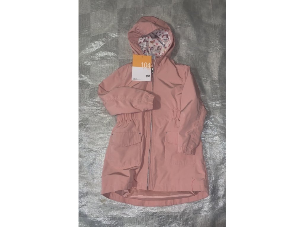 Jarní bunda Nová vel. 104